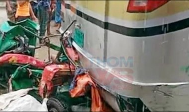 কুমিল্লায় বাসচাপায় অটোরিকশার ৪ যাত্রী নিহত