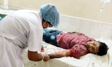 মারধরের ভিডিও ধারণ করায় সাংবাদিকের ওপর হামলা