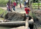 কালভার্ট ভেঙে খালে, দুর্ভোগে স্কুল-কলেজ-মাদরাসা শিক্ষার্থীরা