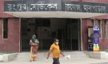 আপত্তিকর অবস্থায় ধরা স্ত্রী, প্রেমিককে পিটিয়ে মারলেন স্বামী