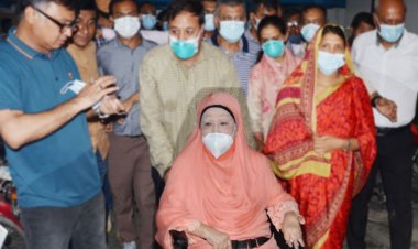 খালেদা জিয়ার চিকিৎসা বাংলাদেশে সম্ভব নয় : মির্জা ফখরুল