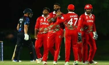বিশ্বকাপ শুরু, টস জিতে ফিল্ডিংয়ে ওমান
