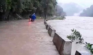 মহাসড়কও ডুবল তিস্তার পানিতে, পর্যটক চলাচলে নিষেধাজ্ঞা