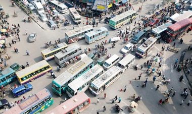 জাতীয় নিরাপদ সড়ক দিবস আজ :  থামছে না মৃত্যুর মিছিল