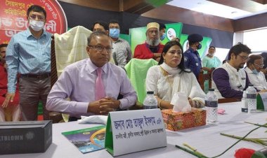 মঞ্চে বিশৃঙ্খলা, বক্তৃতা শেষ না করেই নেমে গেলেন এলজিআরডি মন্ত্রী