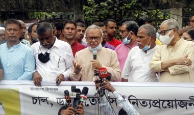 নিম্ন-মধ্যম আয়ের মানুষের বাঁচা-মরায় সরকারের যায় আসেনা: রিজভী