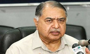 রাজপথ দখল করে জনগণের সরকার প্রতিষ্ঠা করতে হ‌বে: ড. কামাল