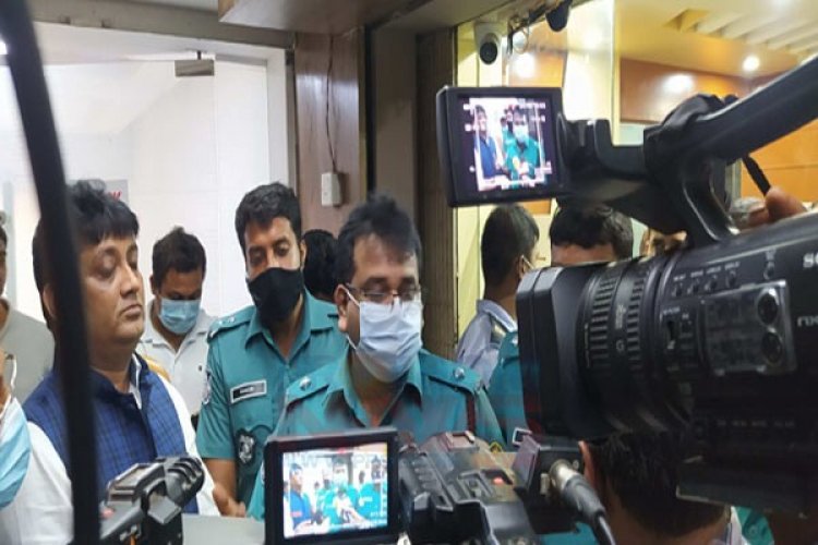 মনোনয়নপত্র কিনতে আসায় পিস্তল ঠেকিয়ে হুমকি