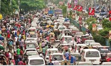 ঢাকার যানজটে আড়াই শতাংশ প্রবৃদ্ধি হারাচ্ছে দেশ