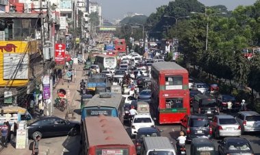  রাজধানীর বিভিন্ন সড়কে  তীব্র যানজট
