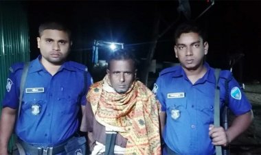 গাছ কাটা নিয়ে বিরোধে গৃহবধূকে কুপিয়ে হত্যা, আটক ১