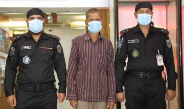 মাত্র ৫০ টাকার জন্য রোগীর অক্সিজেন খুলে দেয় ওয়ার্ডবয় ধলু