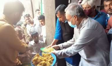 খালেদা জিয়ার সুস্থতা কামনায় দুস্থদের খাবার প্রদান