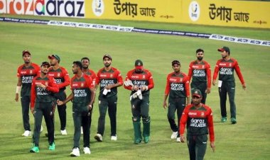  ব্যাটিংয়ের ক্ষত সারাতে বোলিংয়ে প্রলেপ দিচ্ছে বাংলাদেশ