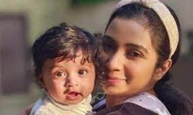  অবশেষে ছেলেকে প্রকাশ্যে আনলেন শ্রেয়া ঘোষাল