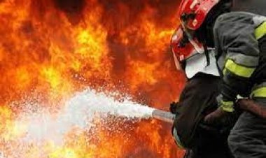 তেজগাঁওয়ে বহুতল ভবনে আগুন