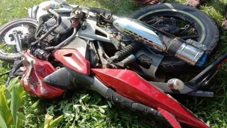 মোটরসাইকেল নিয়ন্ত্রণ হারিয়ে প্রাণ গেল ৩ কিশোরের