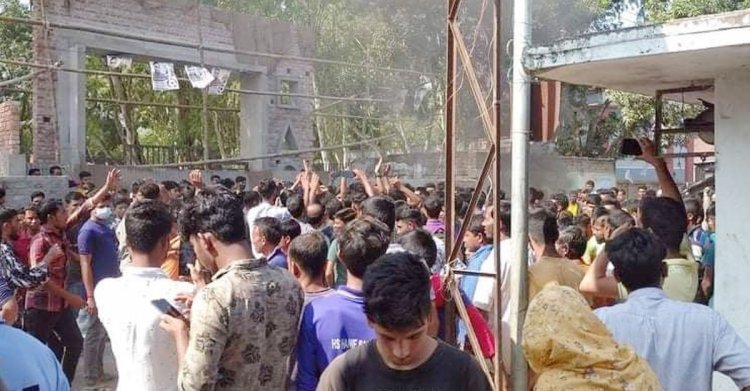ইউপি সদস্য হত্যা : গাইবান্ধা-সুন্দরগঞ্জ সড়ক অবরোধ