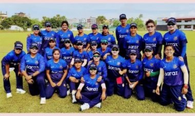 দেশে ফিরলো ইতিহাসগড়া নারী দল