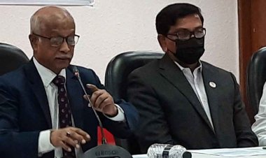 গণমাধ্যম নীতিমালা হলে অনেক সংকট থেকে বের হয়ে আসতে পারবে: হানিফ