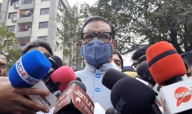 এত রাতে রামপুরার রাস্তায় হাজারো মানুষ জড়ো হলো কীভাবে: কাদের