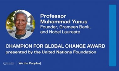 প্রফেসর মুহাম্মদ ইউনূসকে জাতিসংঘ ফাউন্ডেশনের “চ্যাম্পিয়ন অব গ্লোবাল চেঞ্জ” পুরস্কার প্রদান