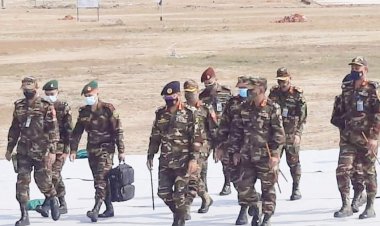 কক্সবাজারে আশ্রয়ণ প্রকল্প পরিদর্শনে সেনাপ্রধান