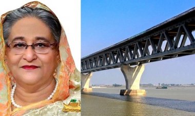 পদ্মা সেতুতে হাঁটলেন প্রধানমন্ত্রী