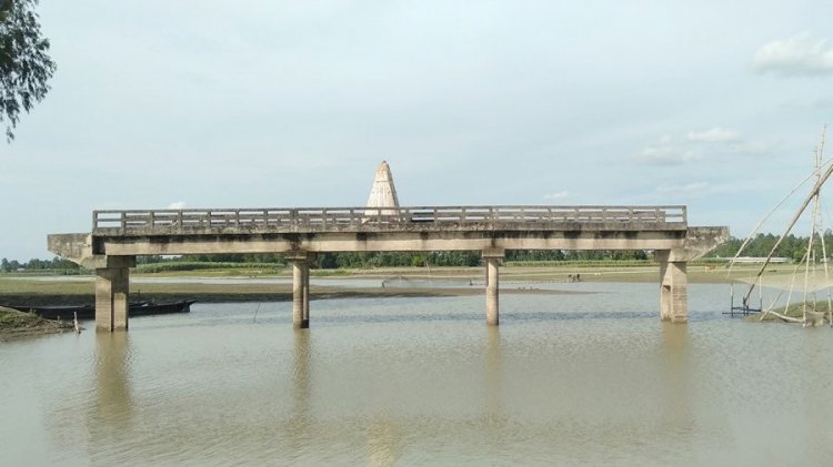 দেওয়ানগঞ্জে ১২ বছর ধরে সেতু আছে রাস্তা নেই