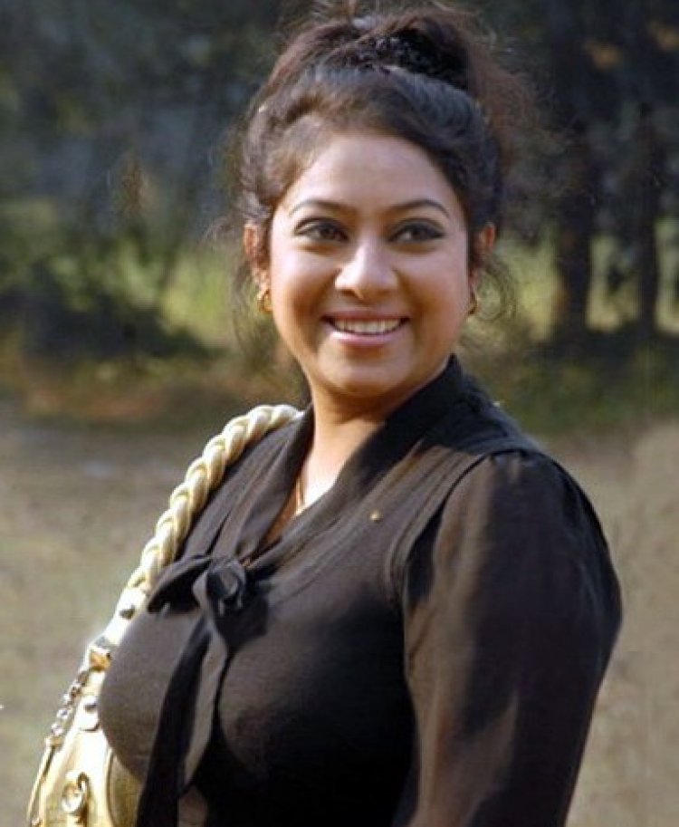 সুখবর দিলেন নায়িকা শাবনূর