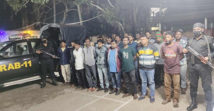 কুমিল্লায় চাঁদাবাজ চক্রের ২৭ সদস্য আটক
