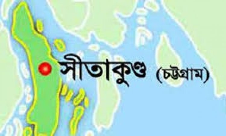 সীতাকুণ্ডে প্রাইভেটকার থামিয়ে ডাকাতি