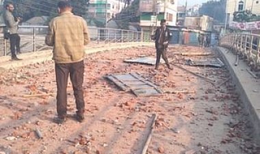 সিরাজগঞ্জে আ.লীগ-বিএনপির সংঘর্ষের ঘটনায় মামলা, নেই অস্ত্রধারী ‘যুবলীগ’ কর্মীর নাম