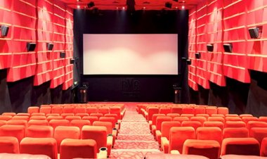  ওমিক্রন আতঙ্কে ভারতে বন্ধ হচ্ছে সিনেমা হল