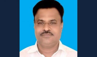 নির্বাচনে হেরে বাড়িতে চেয়ার নিয়ে গেলেন নৌকার প্রার্থী নায়েব আলী