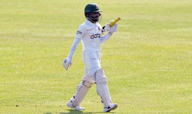 ৫ উইকেট হারিয়ে বিপদে বাংলাদেশ