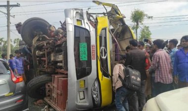  কক্সবাজারে পিকনিক বাসের সঙ্গে ট্রাকের সংঘর্ষ, নিহত ২