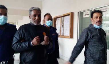 মানিকগঞ্জে নবনির্বাচিত চেয়ারম্যান শফিক বিশ্বাস কারাগারে