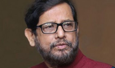 ফের করোনা আক্রান্ত হয়ে হাসপাতালে আসাদুজ্জামান নূর