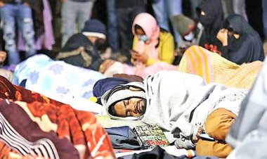 শাবি ভিসির পদত্যাগ দাবিতে অনশনে অনড় শিক্ষার্থীরা