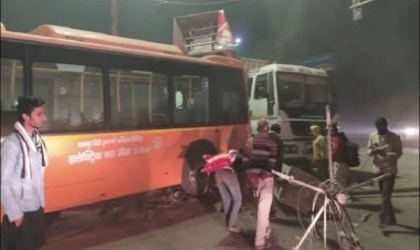  ভারতের কানপুরে সড়ক দুর্ঘটনায় নিহত ৬