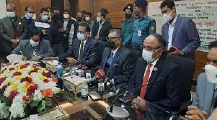 অর্ধেক যাত্রী নিয়ে চলবে গণপরিবহন , দোকান-শপিংমল খোলার সময় কমছে