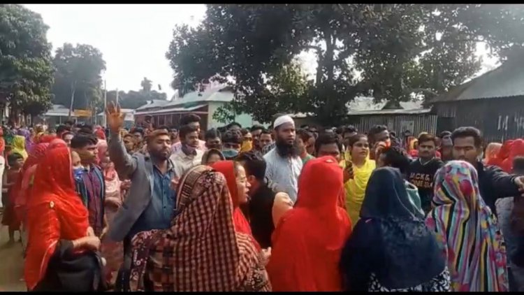 ভালুকায় শ্রমিক ছাঁটাই ও নির্যাতনের প্রতিবাদে বিক্ষোভ