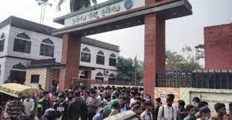 মুন্সিগঞ্জে প্যানেল মেয়রের বিরুদ্ধে অভিযোগ নেওয়ায় ‘থানা ঘেরাও’
