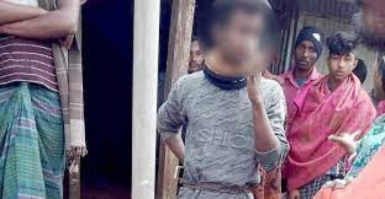 ঋণের টাকা ফেরত না দেয়ায় শিক্ষার্থীকে শিকলে বেঁধে নির্যাতন