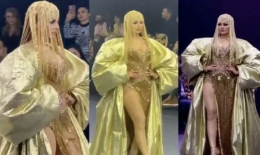  ৪০ কোটি রুপির পোশাক পরে আরব ফ্যাশন উইক মাতালেন উর্বশী