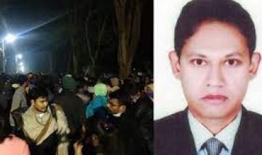 সহপাঠীর মৃত্যুর জেরে উত্তাল রাবি, মধ্যরাতে প্রক্টরকে প্রত্যাহার