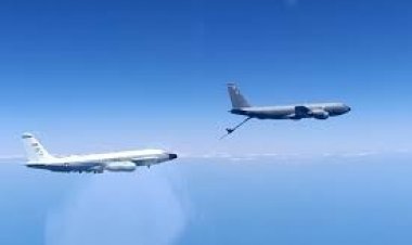 উত্তেজনা বাড়িয়ে মার্কিন নৌবাহিনী প্লেনের মুখোমুখি রুশ যুদ্ধবিমান