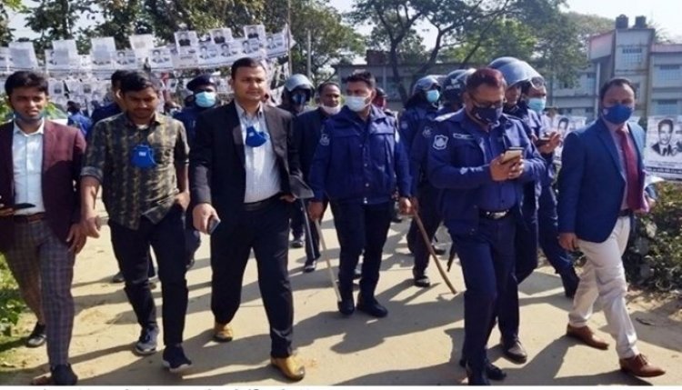 সাতকানিয়ায় দুই প্রার্থীর সমর্থকদের সংঘর্ষ-গুলি