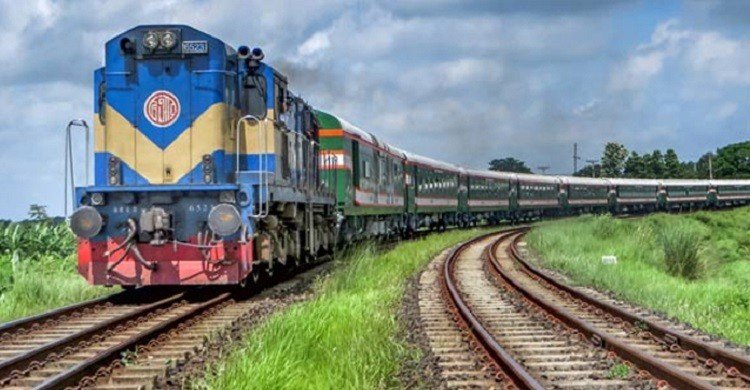 আজ থেকে শতভাগ যাত্রী নিয়ে চলবে ট্রেন